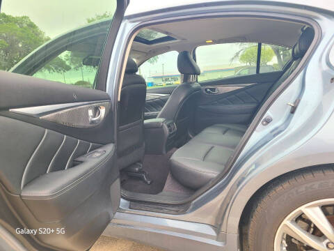 2015 Infiniti Q50 Premium