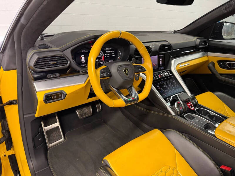 2019 Lamborghini Urus