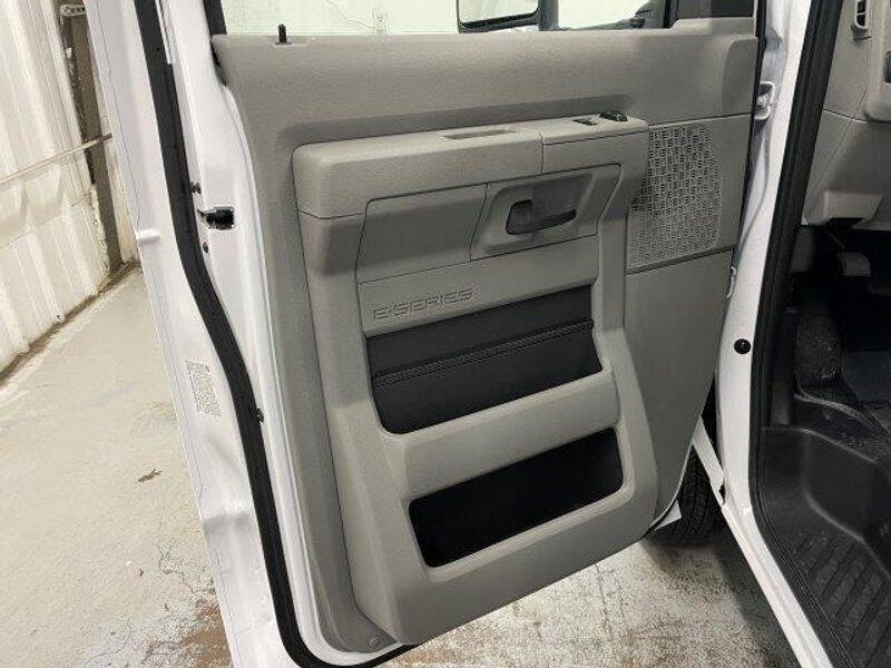 2025 Ford E-Series