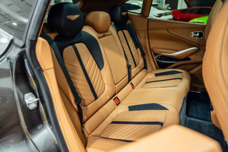 2023 Aston Martin DBX 707