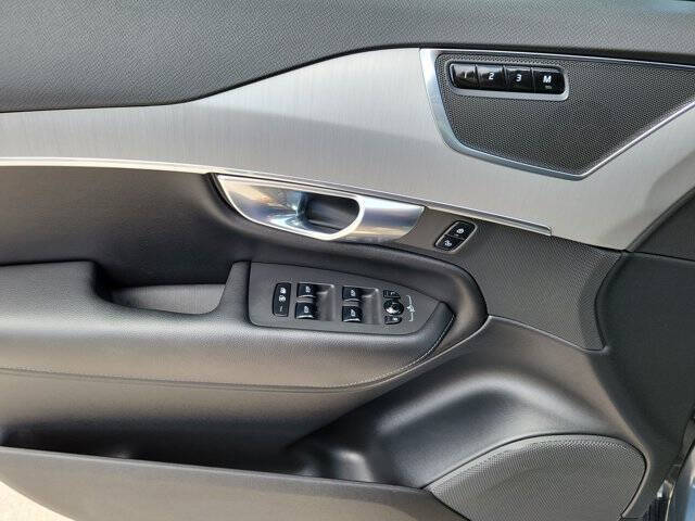 2023 Volvo XC90 B5 Core