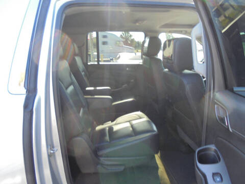 2017 GMC Yukon XL SLT