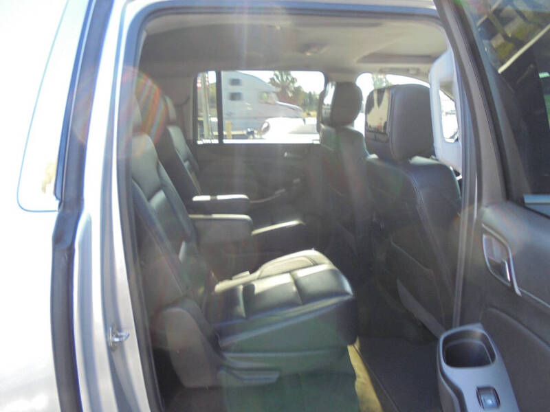 2017 GMC Yukon XL SLT