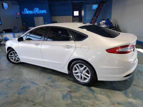 2014 Ford Fusion SE
