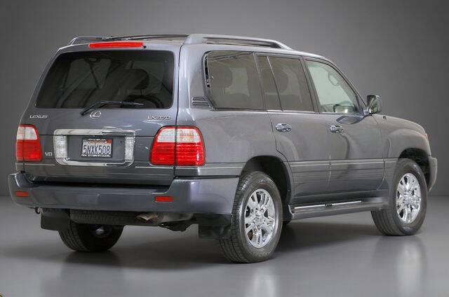 2005 Lexus LX 470