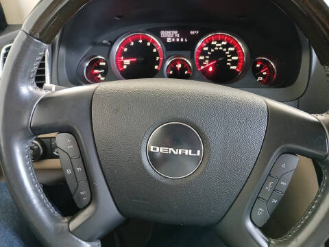 2011 GMC Acadia Denali