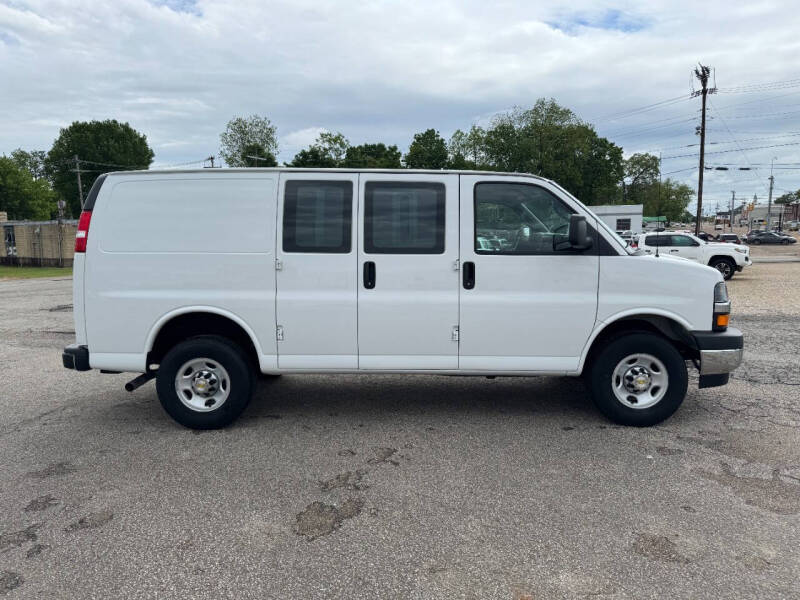 2024 Chevrolet Express 3500