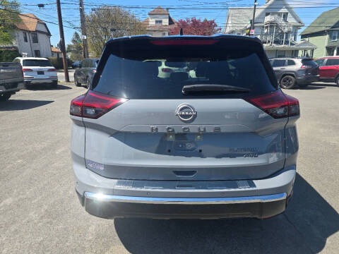 2024 Nissan Rogue Platinum