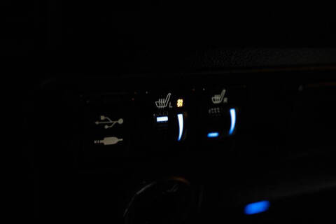 2017 Toyota Sienna SE Premium 8-Passenger