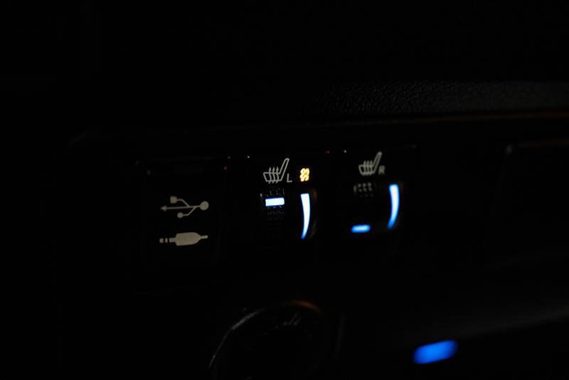 2017 Toyota Sienna SE Premium 8-Passenger