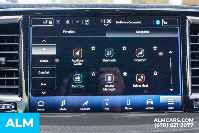 2024 Chrysler Pacifica Plug-In Hybrid Select