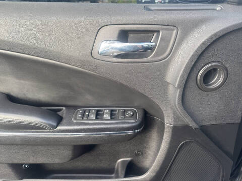 2011 Dodge Charger SE