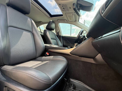 2017 Lexus IS 300