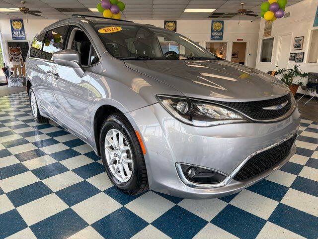 2020 Chrysler Pacifica Touring L