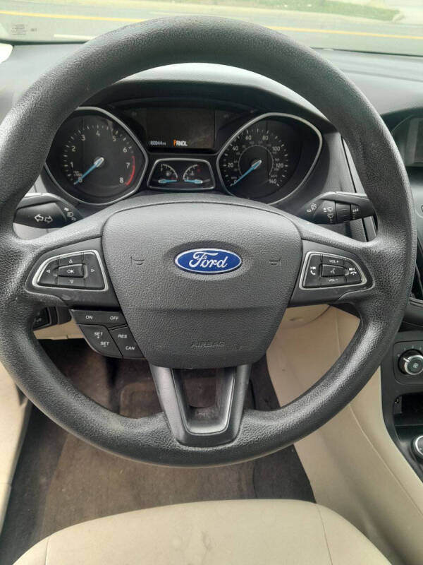 2016 Ford Focus SE