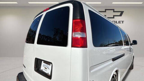 2025 Chevrolet Express LT 3500