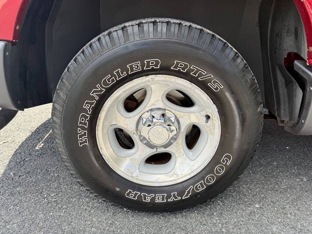 2003 Ford Explorer Sport Trac 10