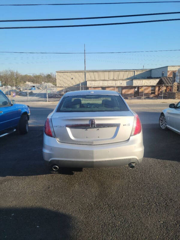 2010 Lincoln MKS Base photo 5