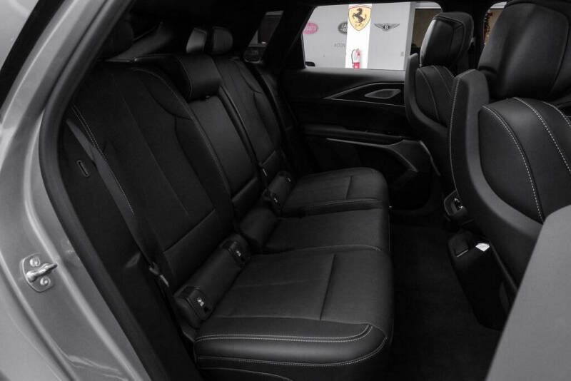 2024 Cadillac LYRIQ Luxury 3