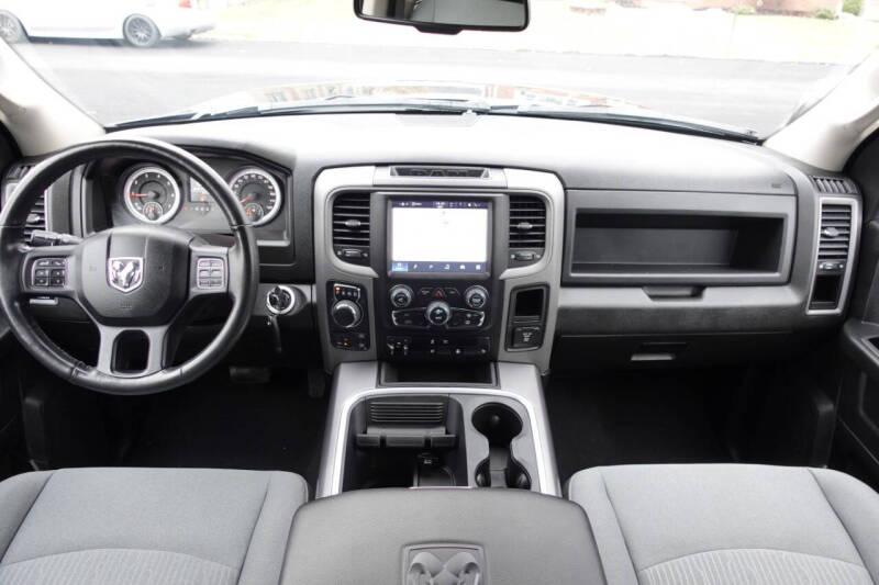 2023 RAM 1500 Classic Express