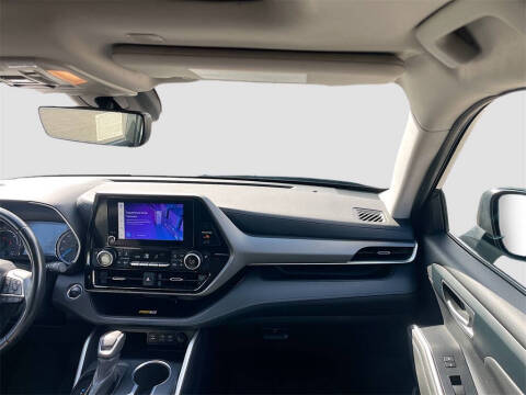 2023 Toyota Highlander Hybrid XLE