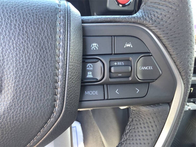 2025 Toyota Tacoma TRD Off-Road HV