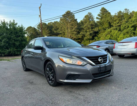 2016 Nissan Altima for sale at Cars of America in Dinwiddie VA