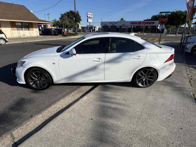 2016 Lexus IS 200t