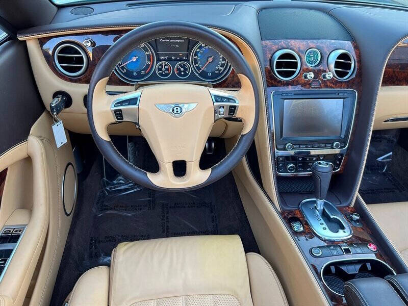 2015 Bentley Continental GT Base photo 20