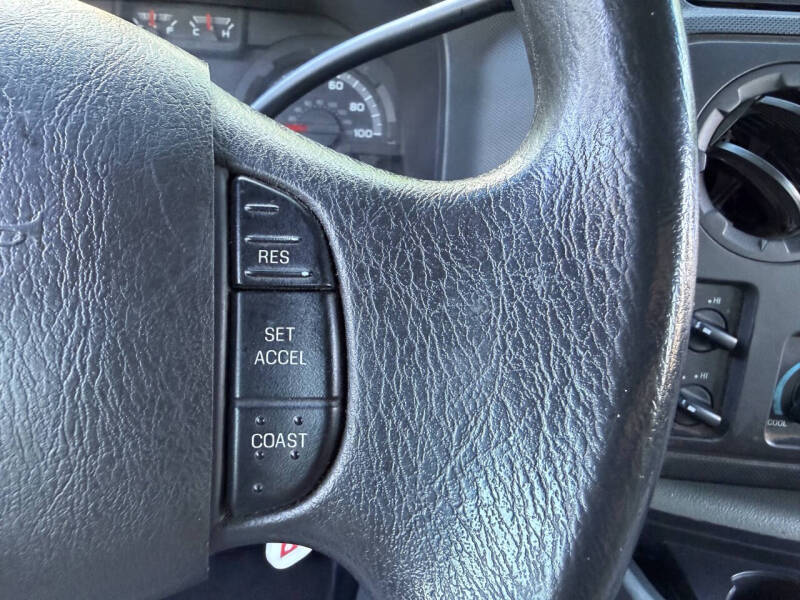 2012 Ford E-Series E-350 SD XLT