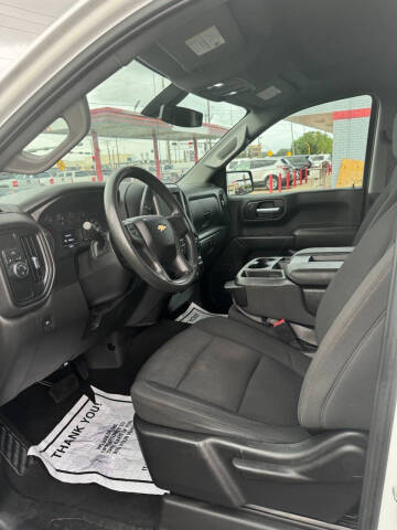 2021 Chevrolet Silverado 1500 Custom