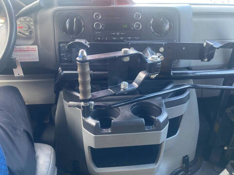 2014 Ford E-Series E-350 SD