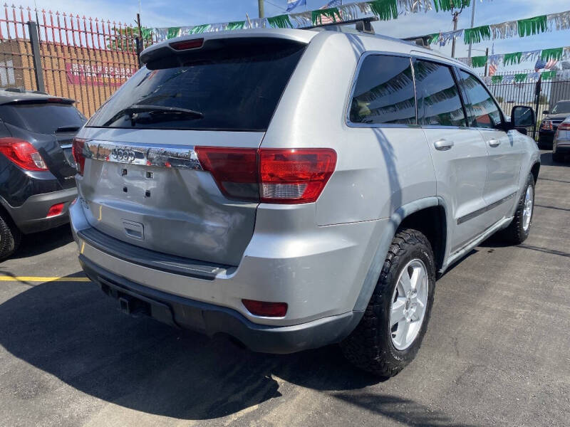 2011 Jeep Grand Cherokee Laredo