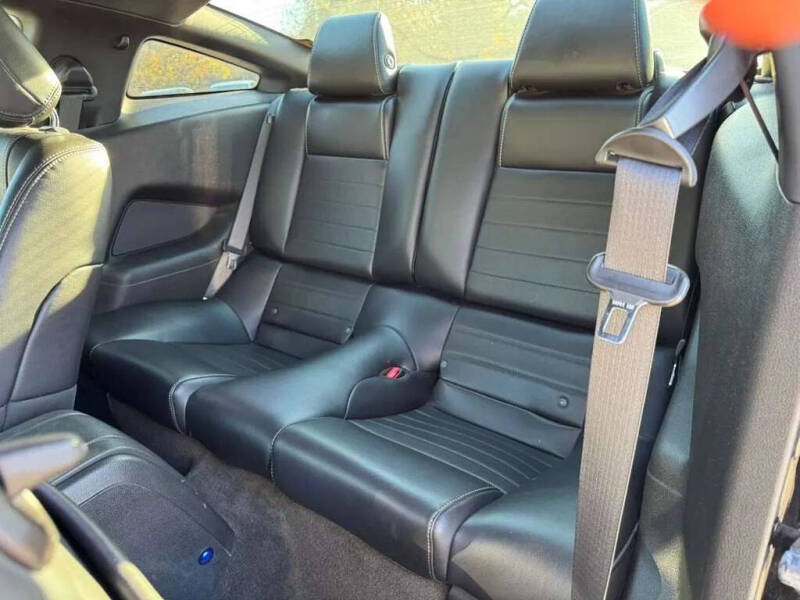 2013 Ford Mustang V6 Premium