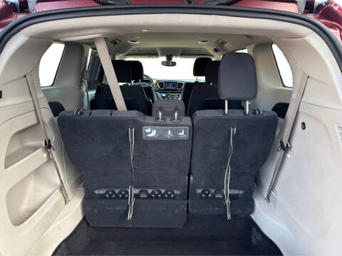 2018 Chrysler Pacifica Touring Plus