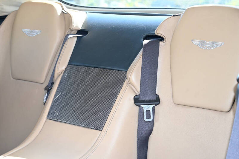 2005 Aston Martin DB9 Volante