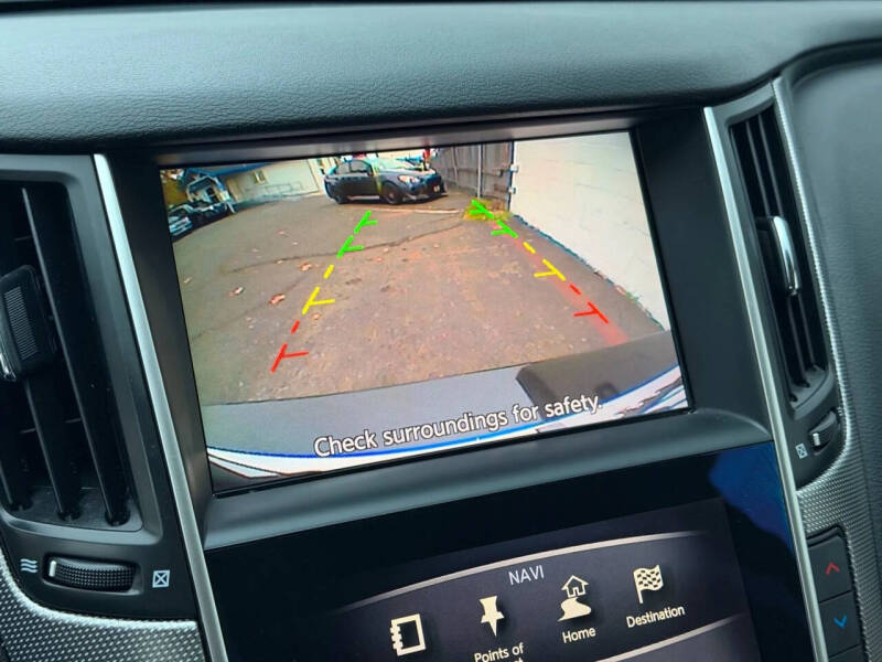 2015 Infiniti Q50 Premium