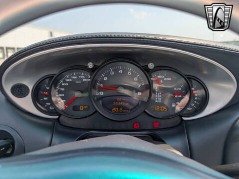 2004 Porsche 911 Carrera 4S