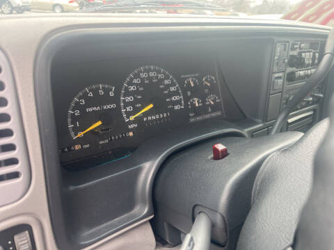 1995 GMC Suburban for sale at K & E Auto Sales in Ardmore AL
