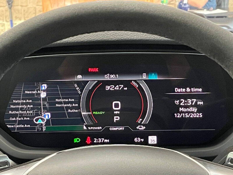 2024 Audi e-tron GT quattro Premium Plus