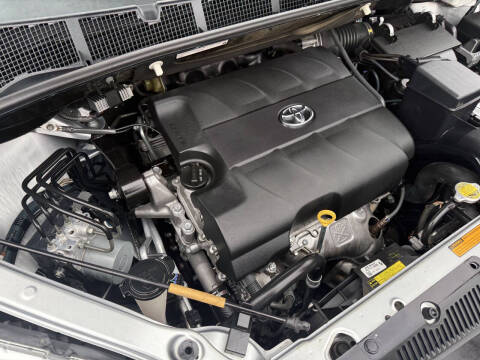 2014 Toyota Sienna Limited 7-Passenger
