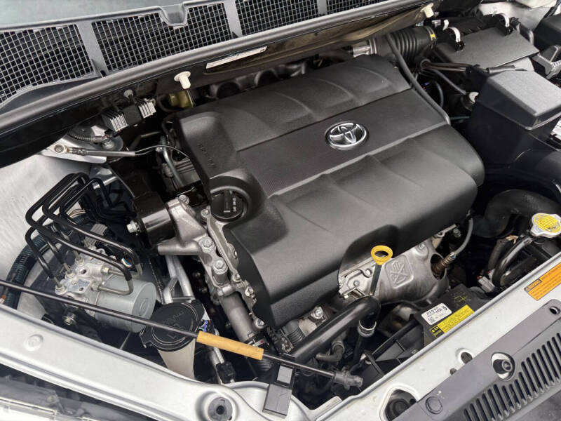 2014 Toyota Sienna Limited 7-Passenger