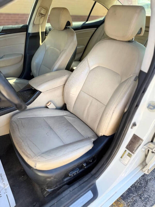 2014 Kia Cadenza Premium