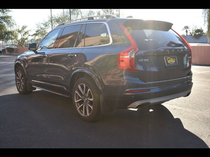 2018 Volvo XC90 T6 Momentum