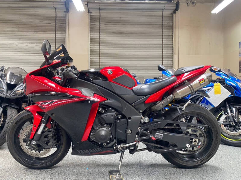 2013 Yamaha YZF-R1