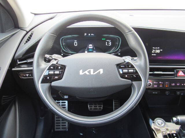 2023 Kia Niro EX Touring
