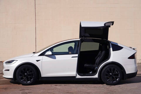 2023 Tesla Model X Standard Range
