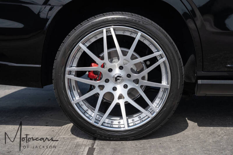 2023 Cadillac Escalade-V