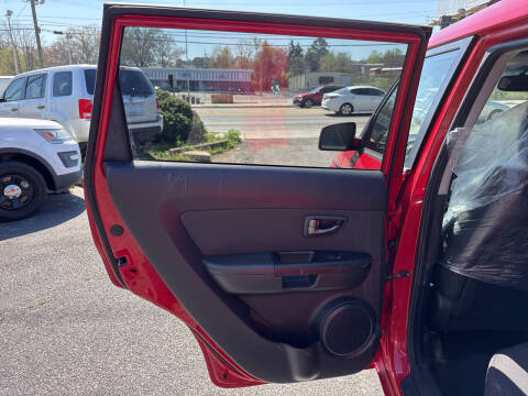 2011 Kia Soul +