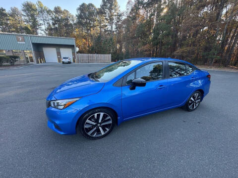 2022 Nissan Versa SR